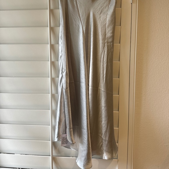 TOPSHOP NWT Silver Fishtail Asymmetric Hem Midi Satin Skirt 8 - Picture 8 of 12
